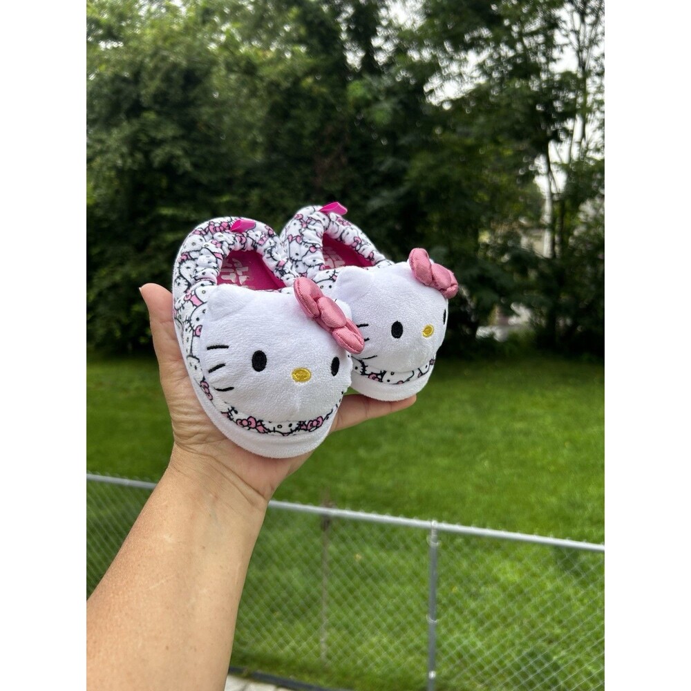 Hello Kitty Girls Slippers Pink White Plush House Shoes Size 5-6 Toddler